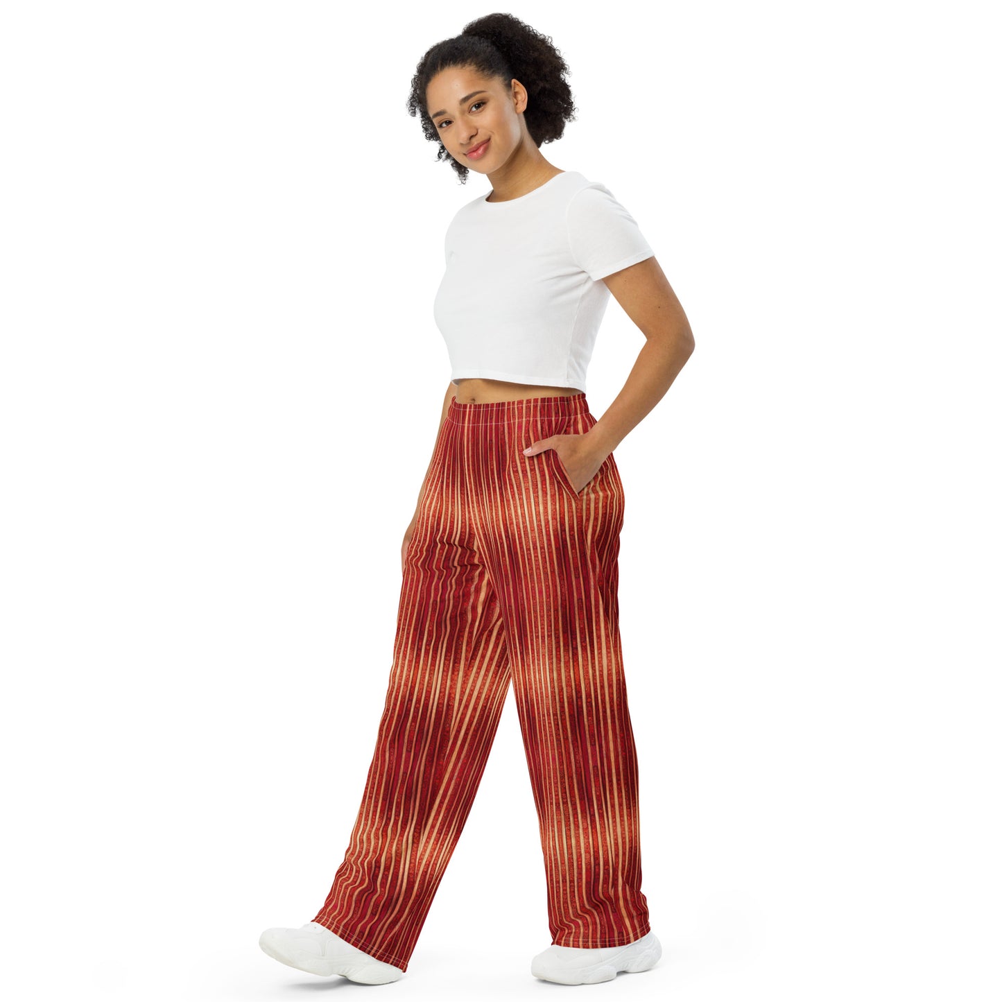 Intricate Carmine Women’s wide-leg pants