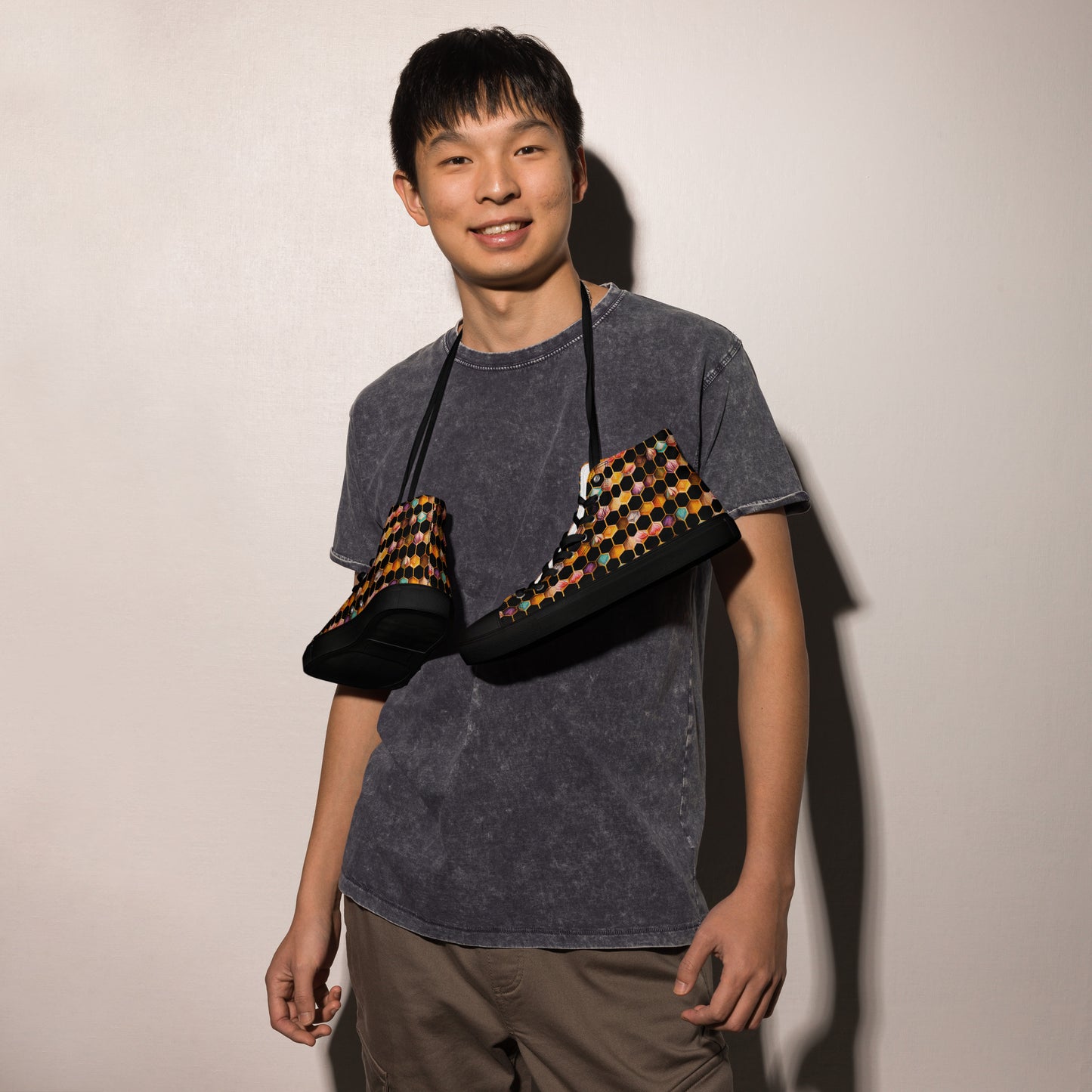 Beehive Lattice Love Men’s high top canvas shoes