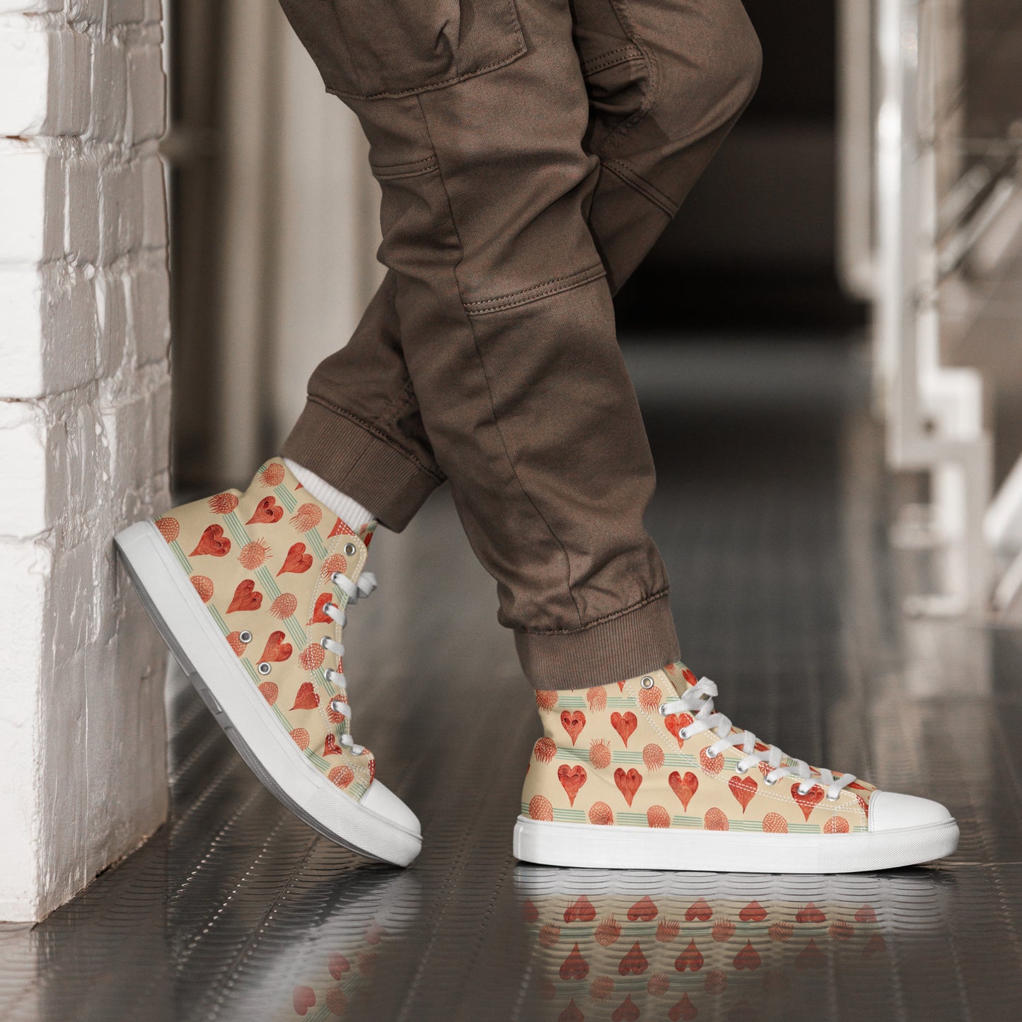 Loves Prints Men’s high top canvas shoes