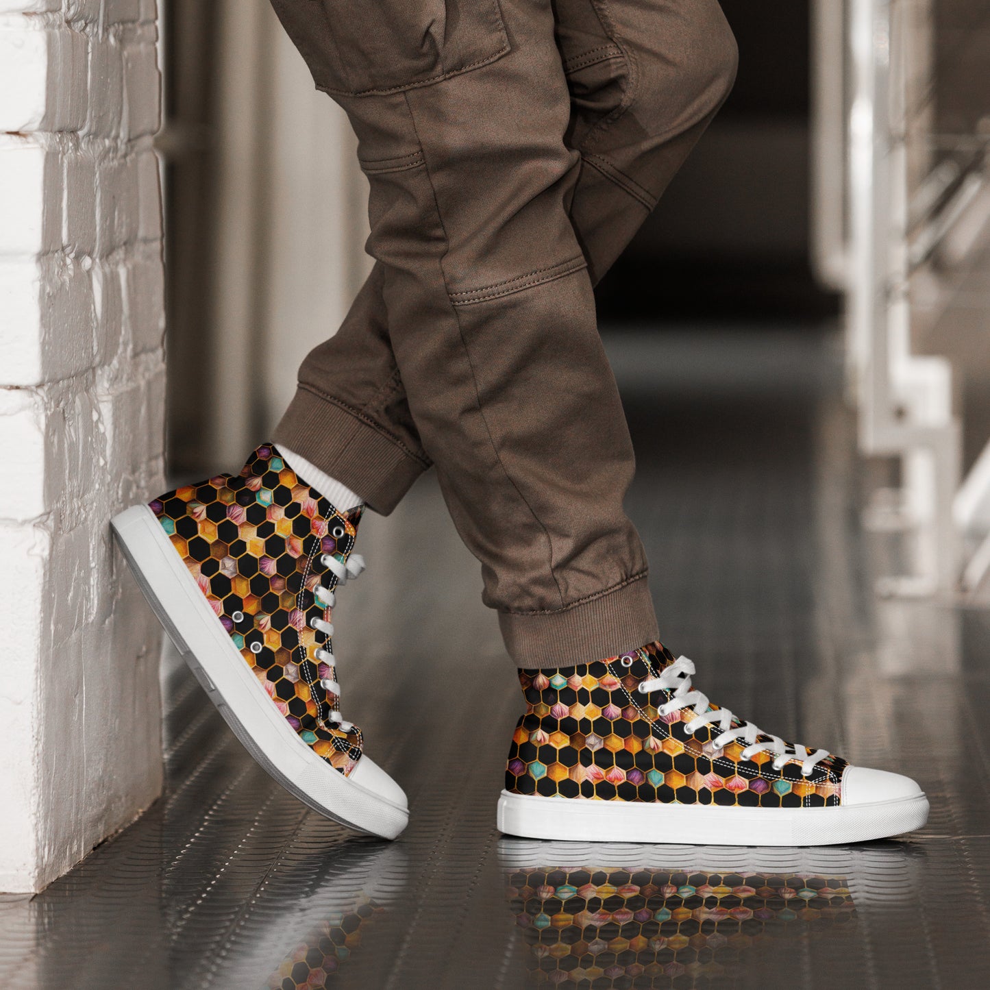 Beehive Lattice Love Men’s high top canvas shoes
