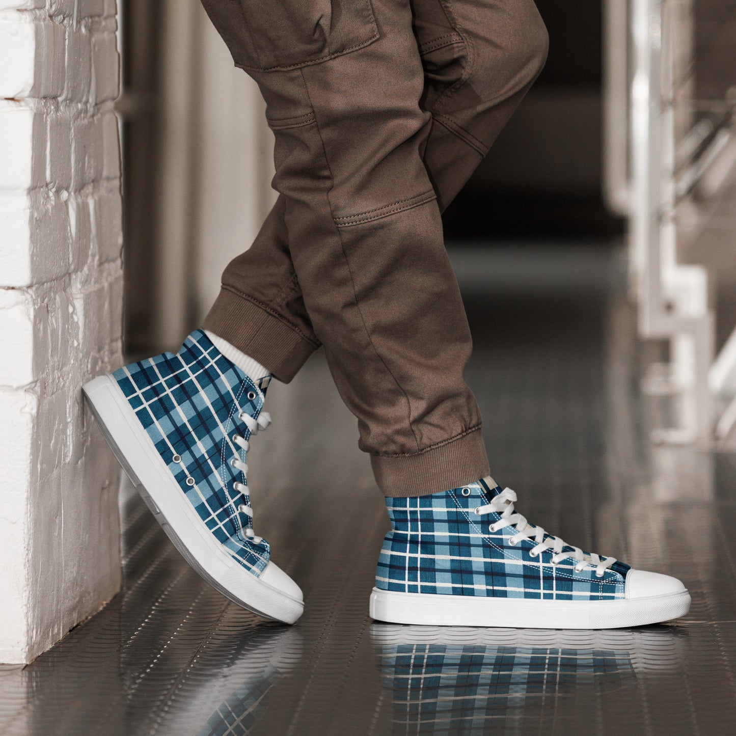 Scotsman’s Skyward Plaid Men’s high top canvas shoes