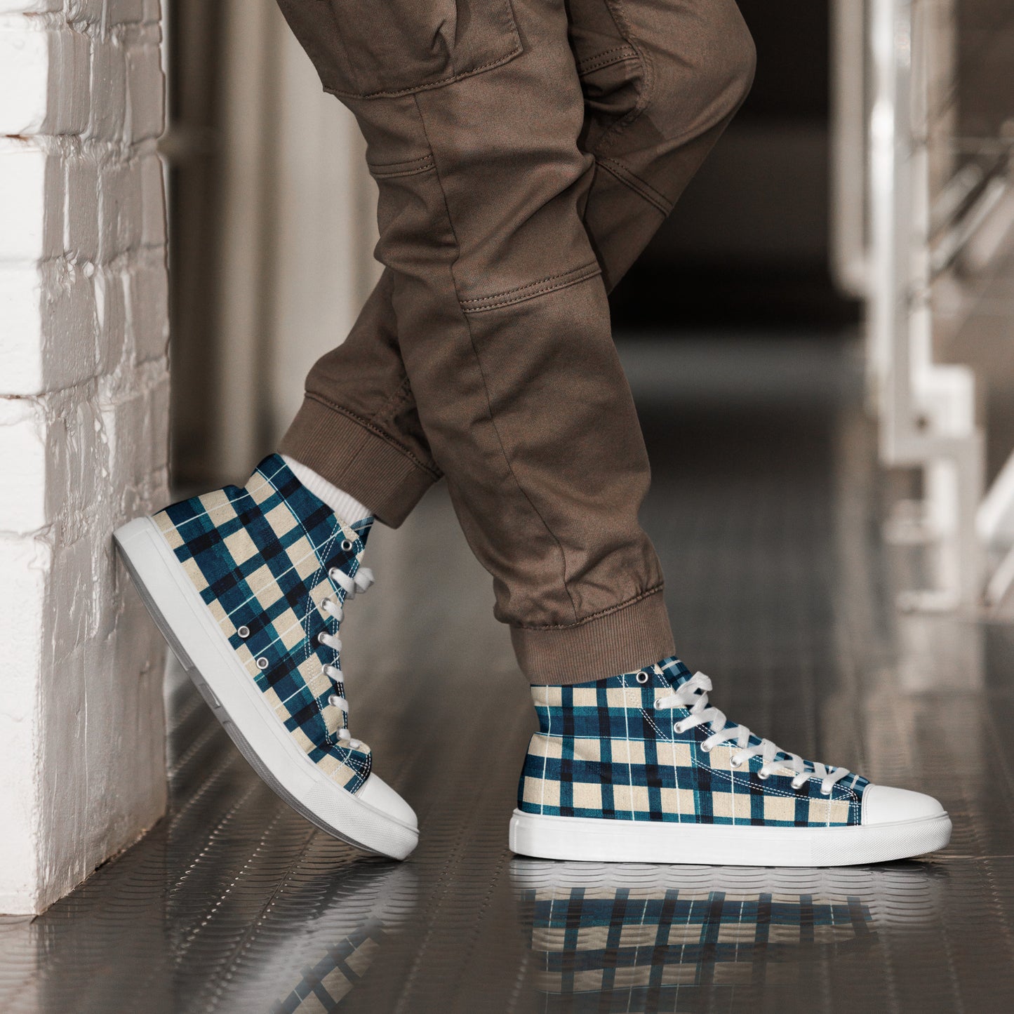 Frosty Glen Plaid Men’s high top canvas shoes