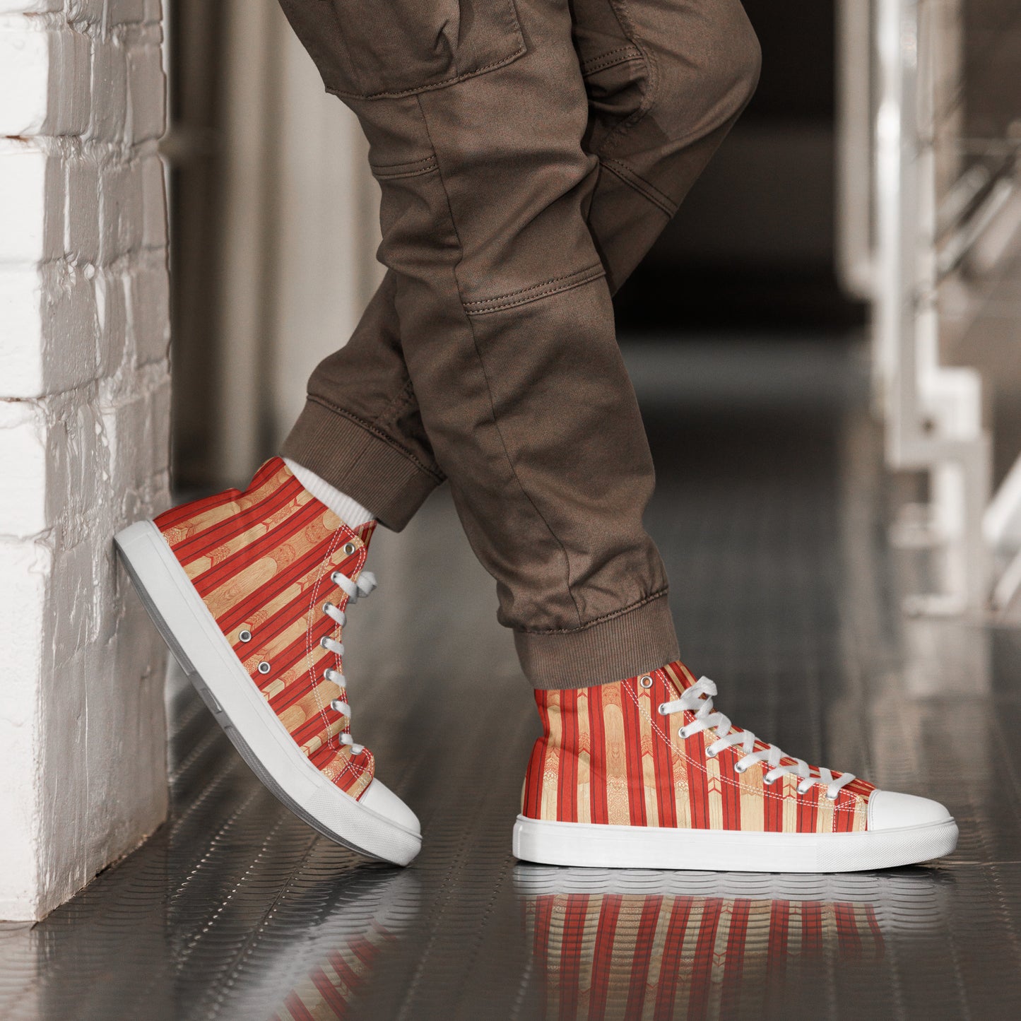 Scarlet Ribbon Men’s high top canvas shoes