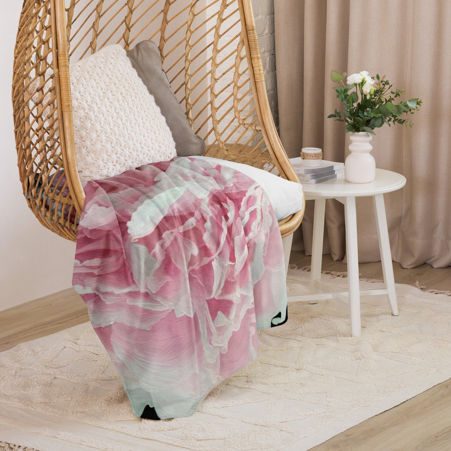 Cloey’s Peony Sherpa blanket