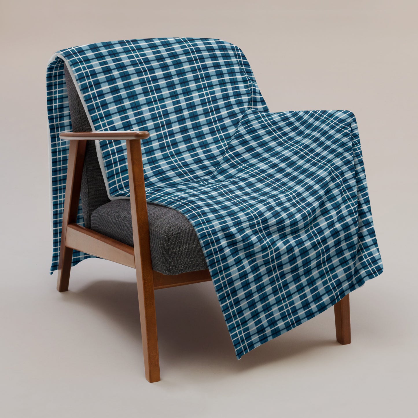 Scotsman’s Skyward Plaid Throw Blanket